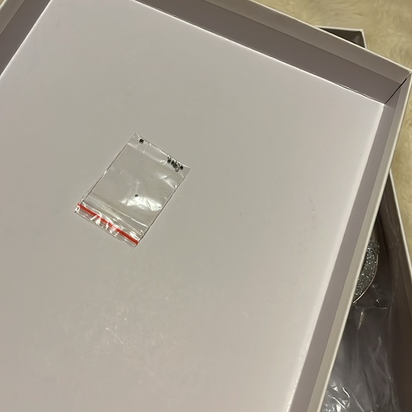 STEVE MADDEN Strappy Baguette Crystal Strap Stiletto Heels! - Picture 9 of 9